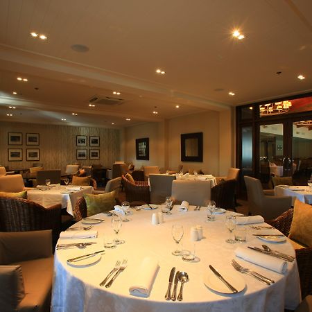 Distinction Te Anau Hotel & Villas Bagian luar foto