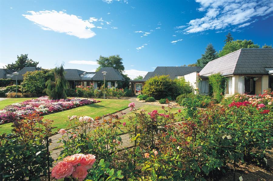 Distinction Te Anau Hotel & Villas Bagian luar foto