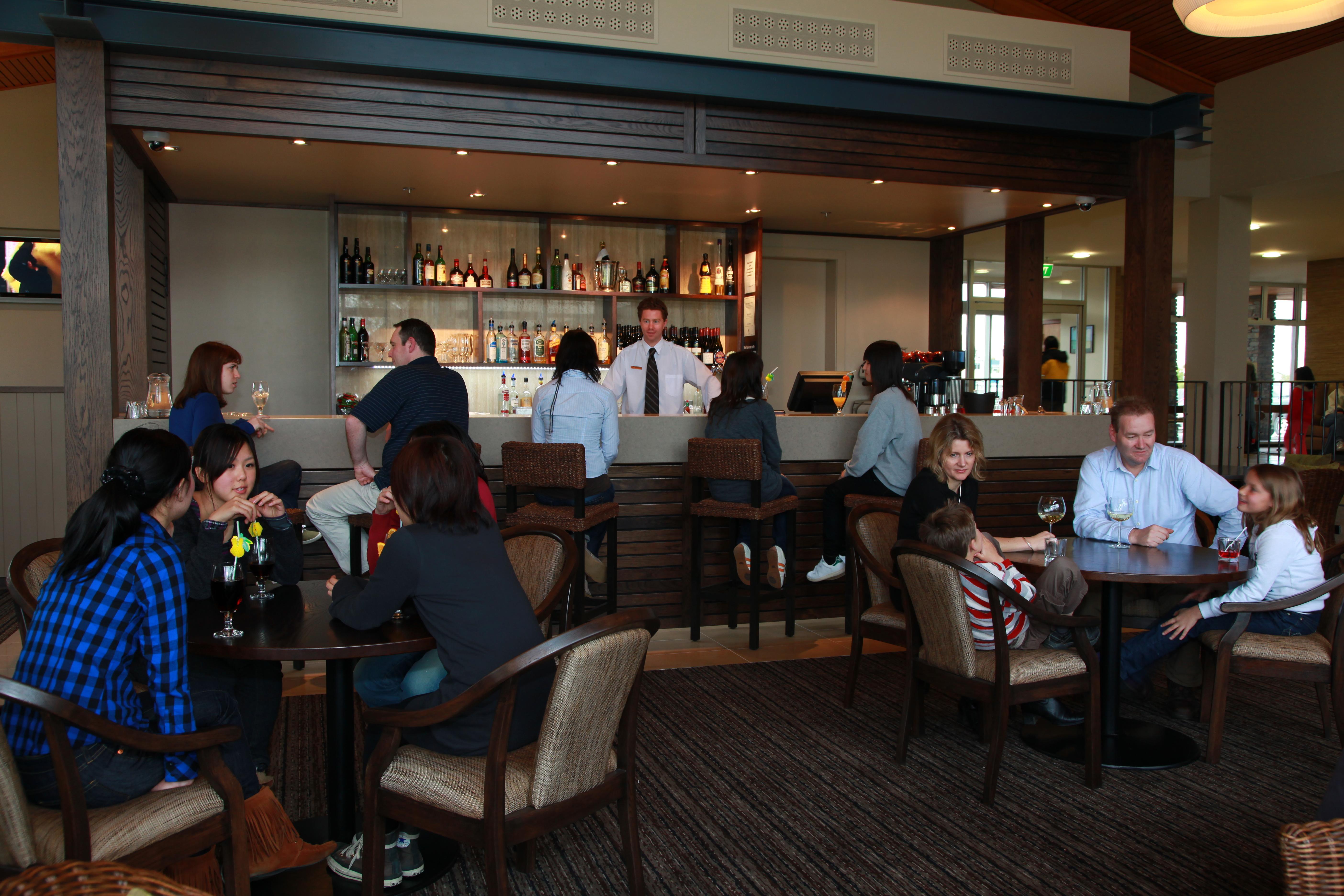 Distinction Te Anau Hotel & Villas Bagian luar foto