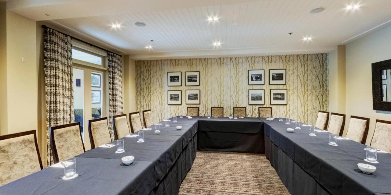 Distinction Te Anau Hotel & Villas Bagian luar foto